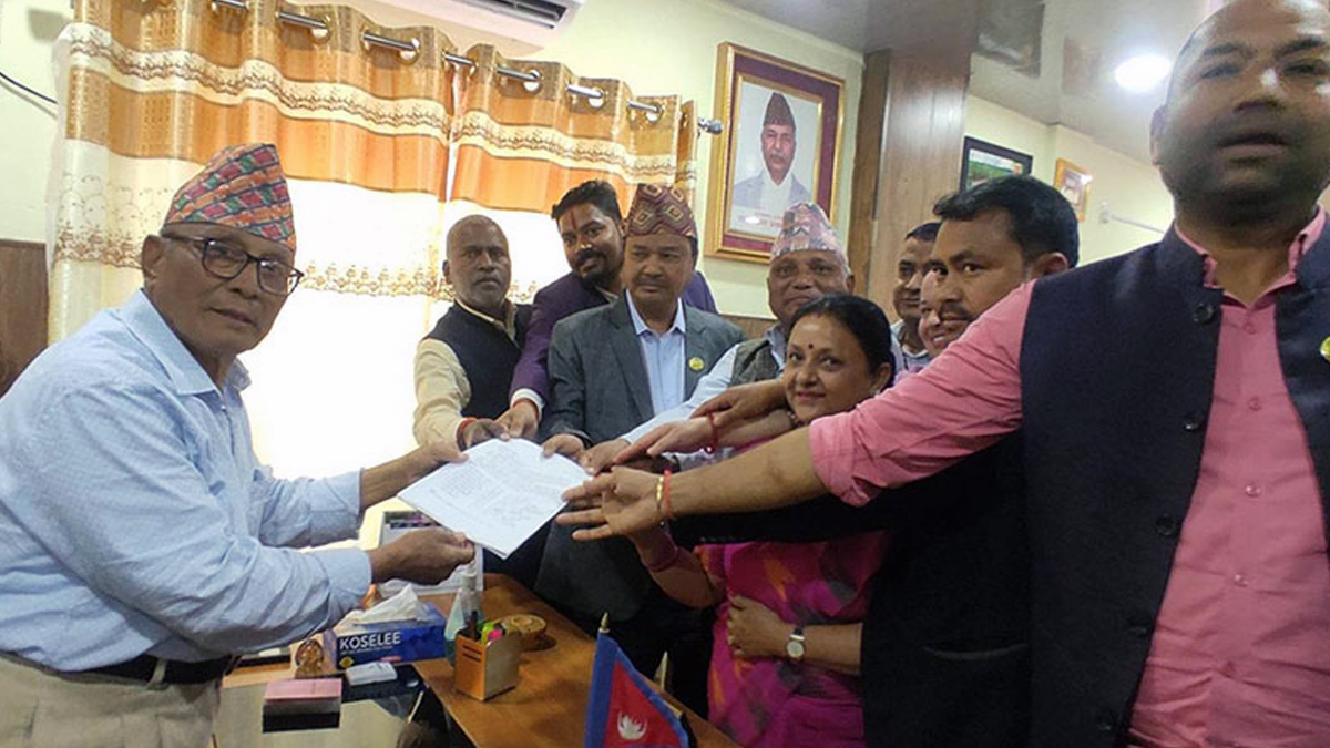 लुम्बिनी कांग्रेस संसदीय दलका नेता चौधरीद्वारा मुख्यमन्त्रीमा दाबी